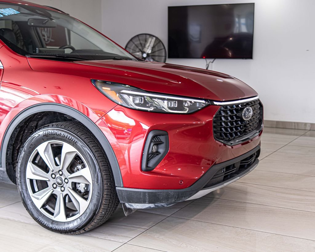 Used 2024 Red Ford Platinum image 3