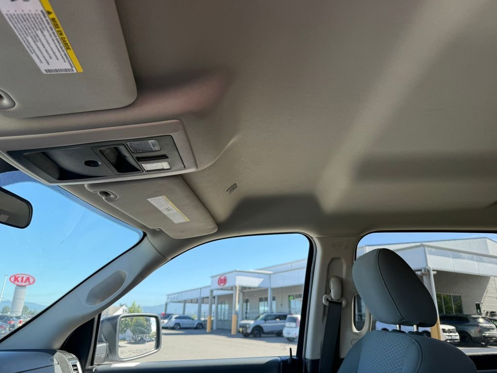Used 2019 White Ram SLT image 16