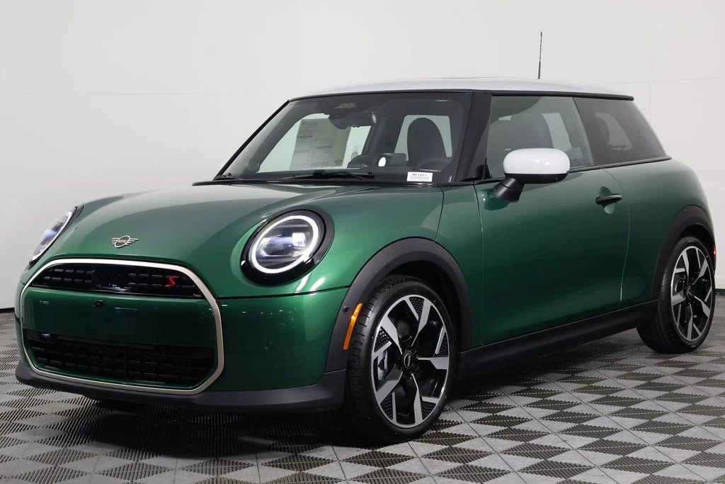 New 2026 British Racing Green MINI Iconic image 1