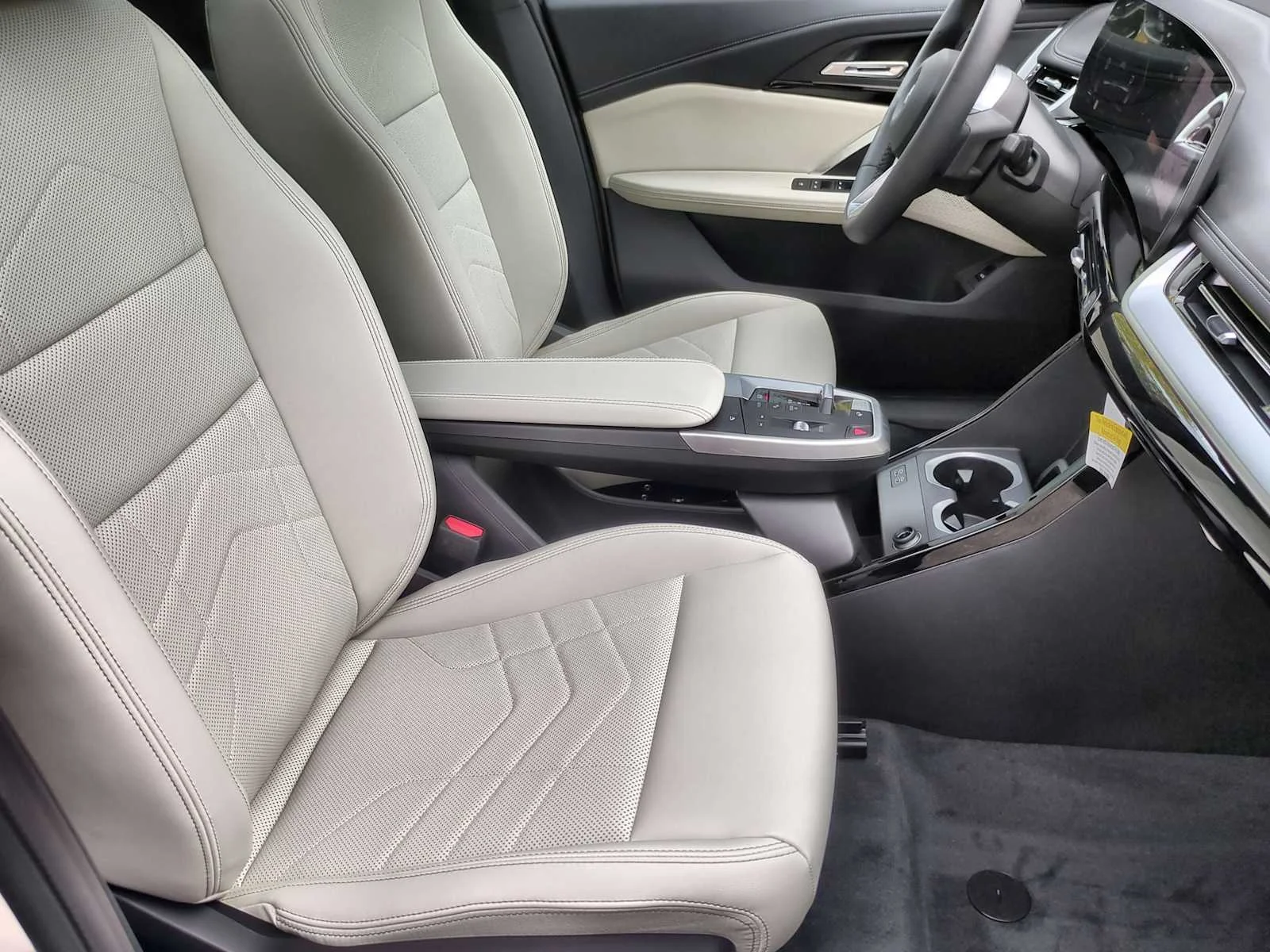 New 2026 Dune Grey Metallic BMW xDrive28i image 23