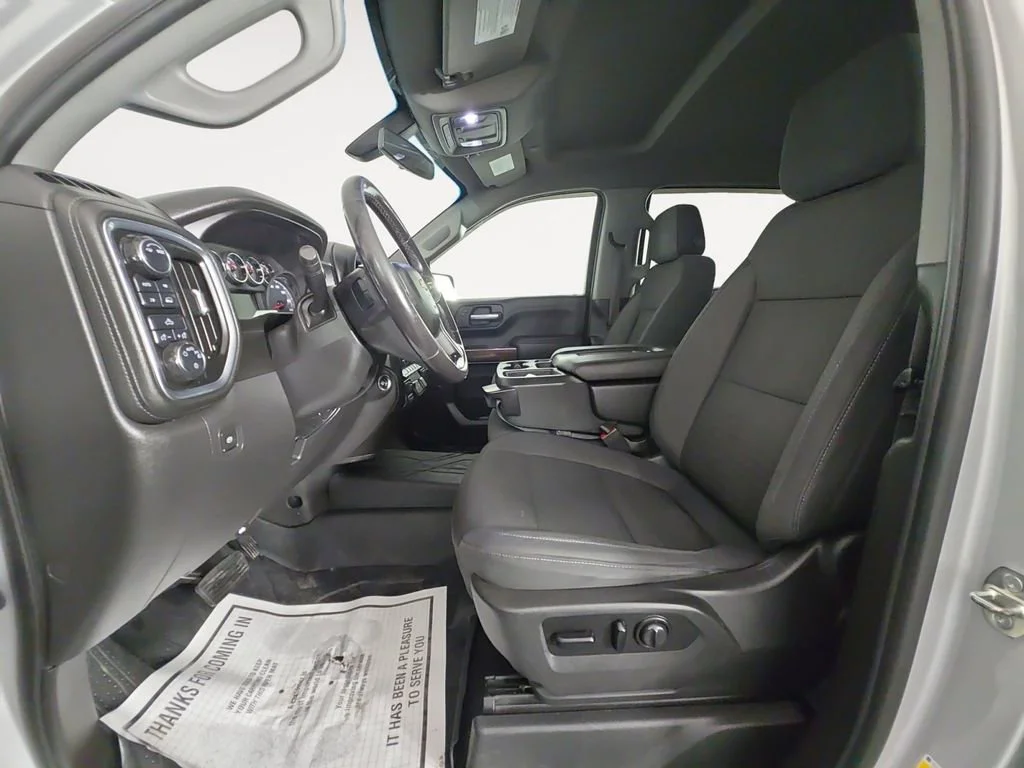 Used 2021 Silver Ice Metallic Chevrolet LT image 9