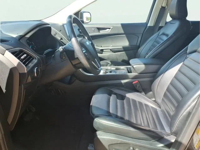 Used 2024  Ford SEL image 19