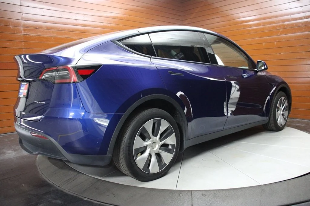 Used 2023 Deep Blue Metallic Tesla Long Range image 7