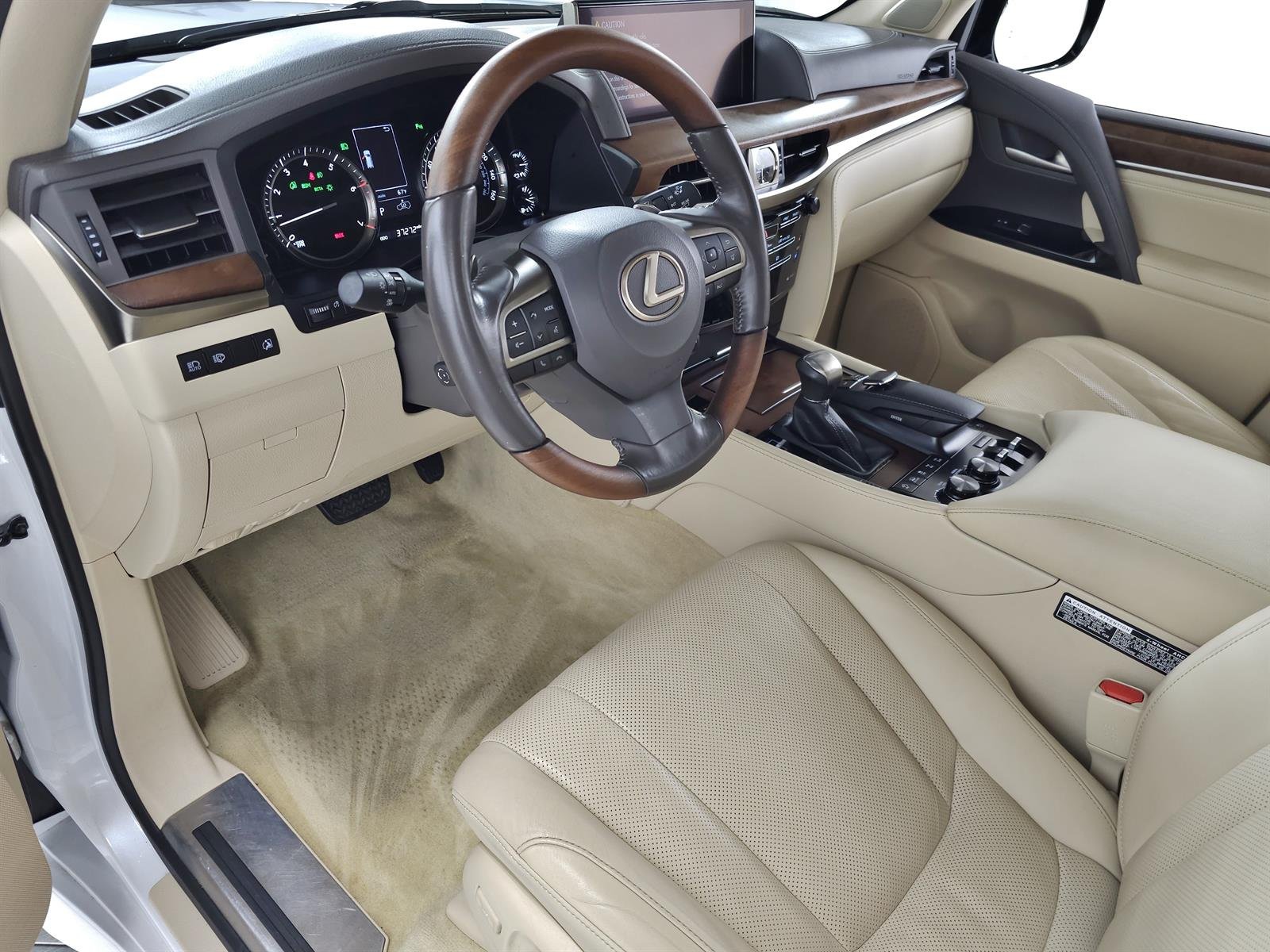 Certified Used 2021 White Lexus Two-Row image 17
