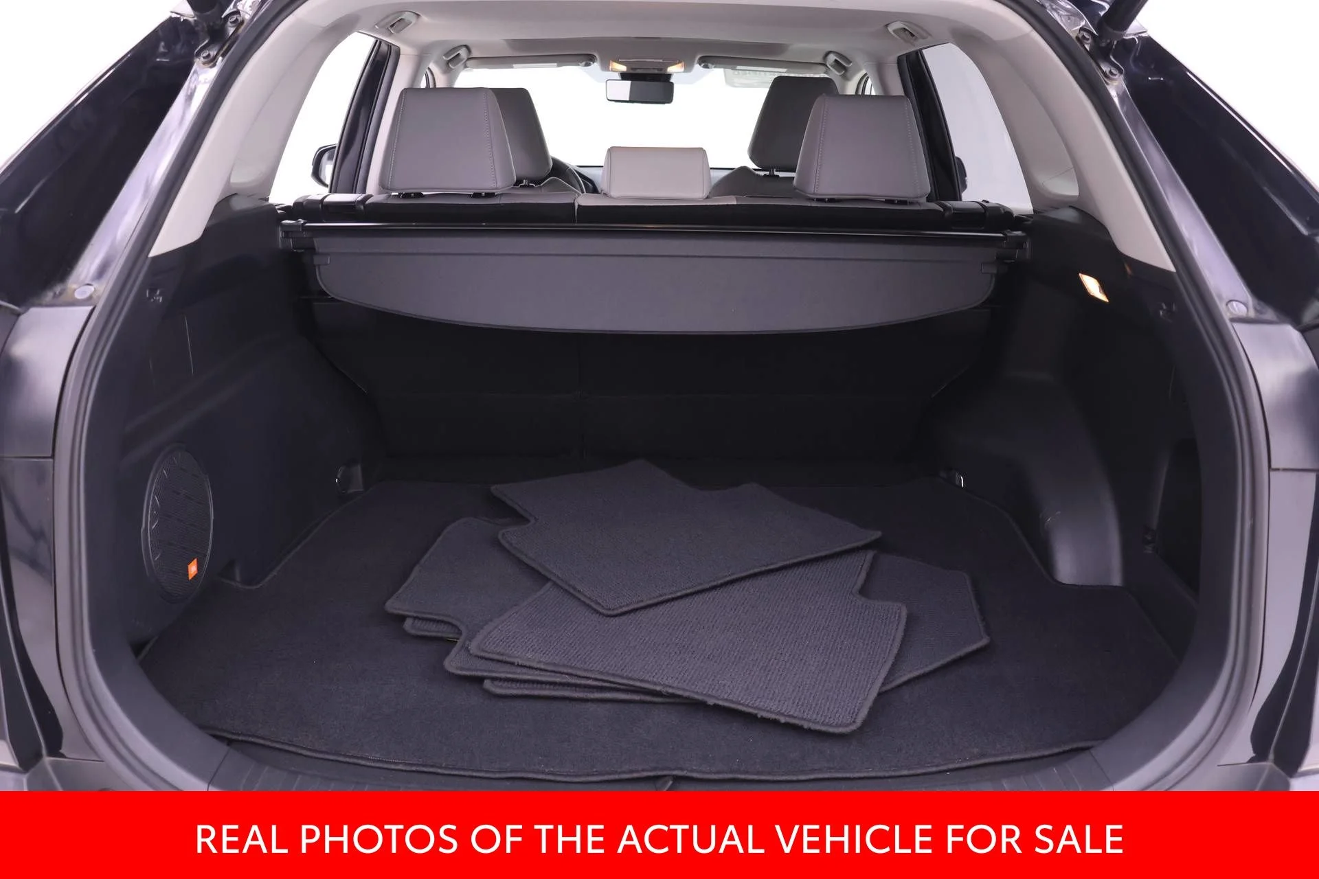 Certified Used 2019 Black Toyota XLE Premium image 14