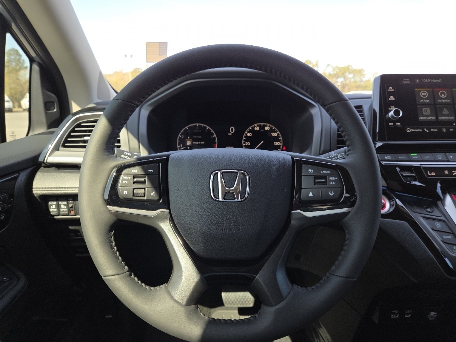 New 2026 Sonic Gray Pearl Honda Touring image 29