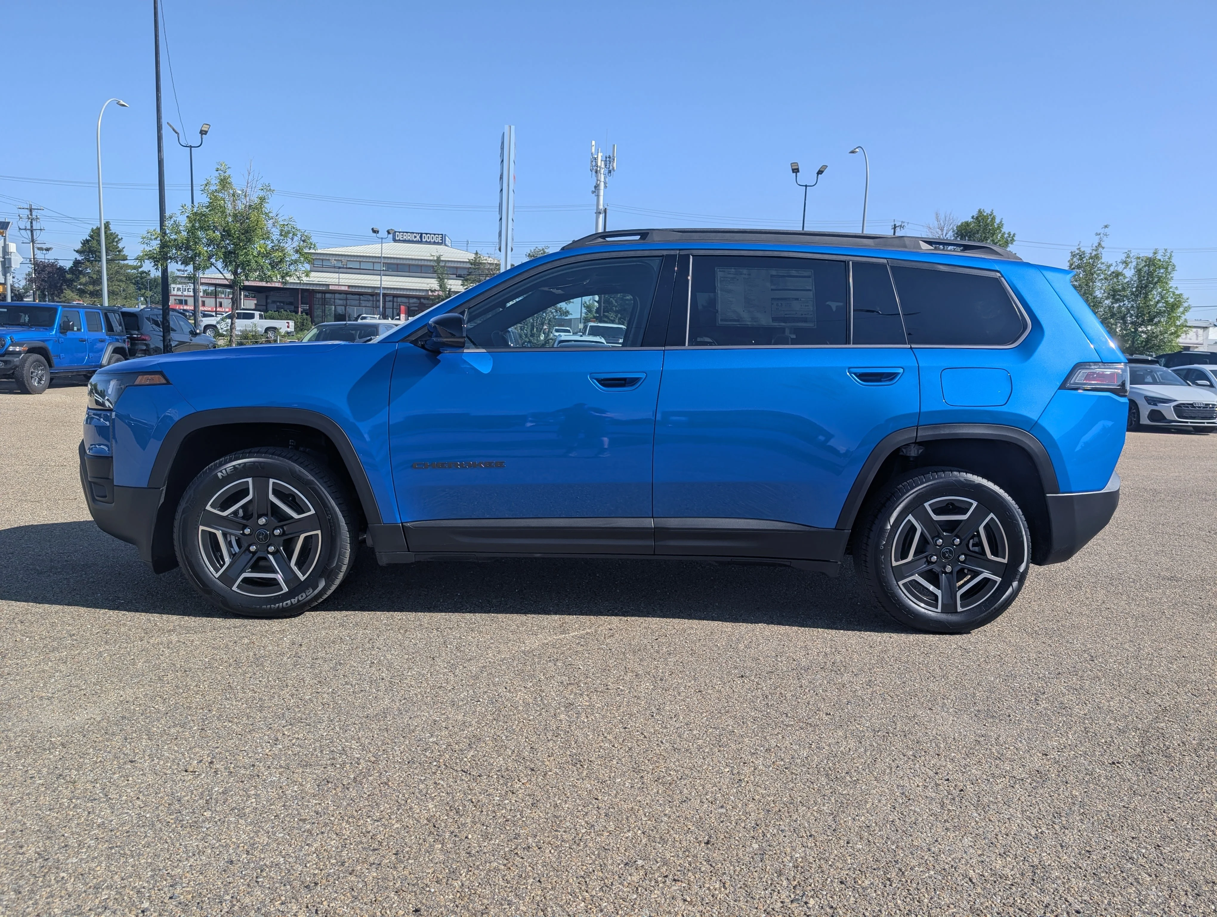New 2026 Hydro Blue Pearl Jeep Limited image 3