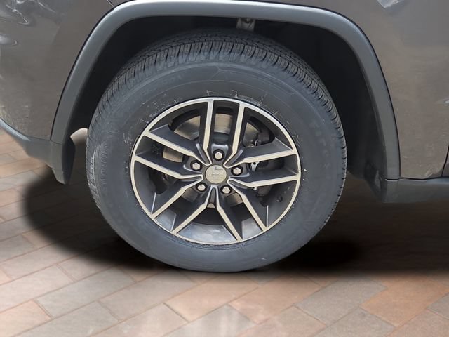 Used 2017 Gray Jeep Limited image 31