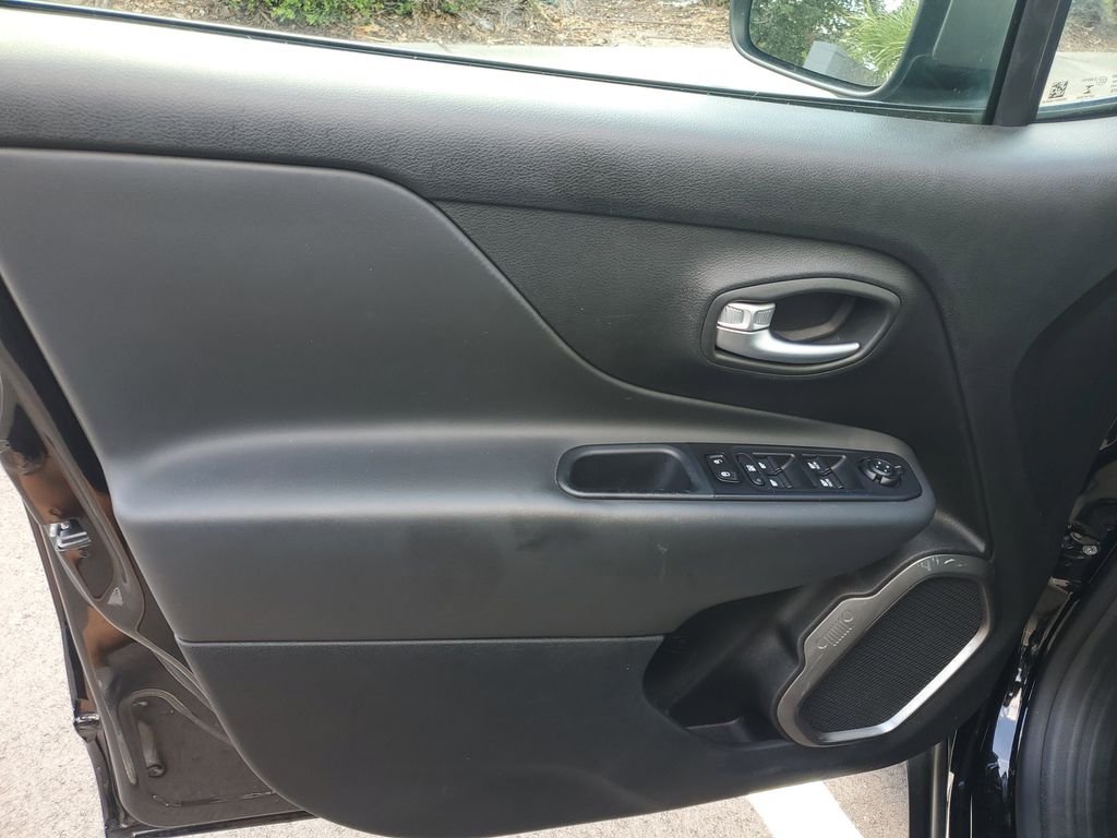 Used 2020 Black Jeep Limited image 8