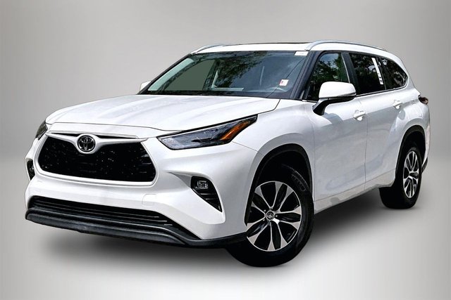 2025 Toyota Highlander XLE