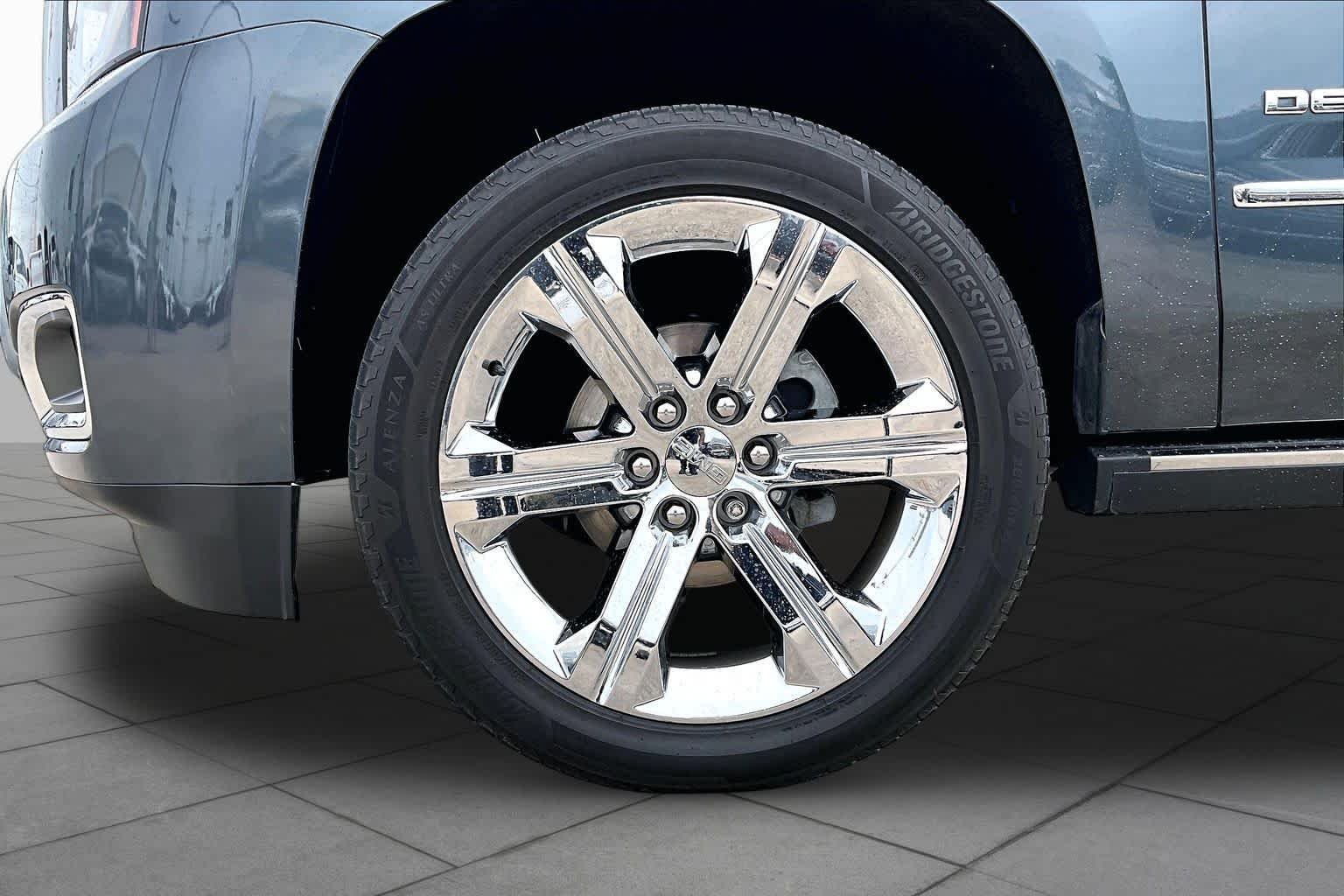 Used 2019 Dark Sky Metallic GMC Denali image 11