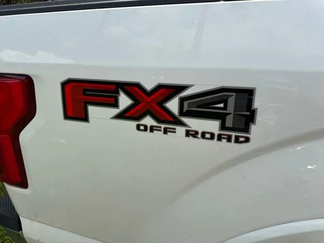 Used 2020 White Ford Lariat image 12