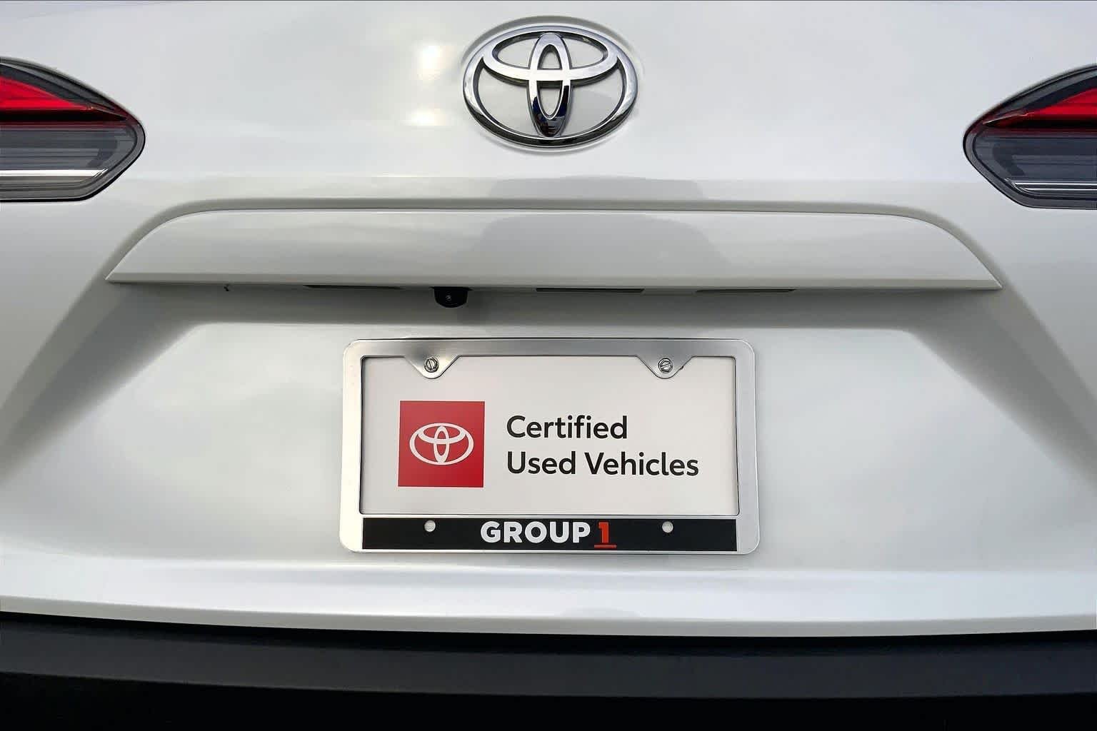 Used 2026 Wind Chill Pearl Toyota XLE image 30