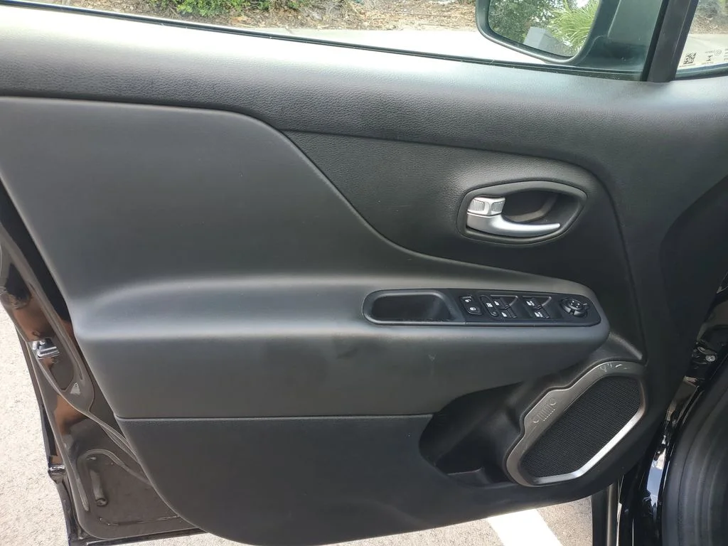 Used 2020 Black Jeep Limited image 8