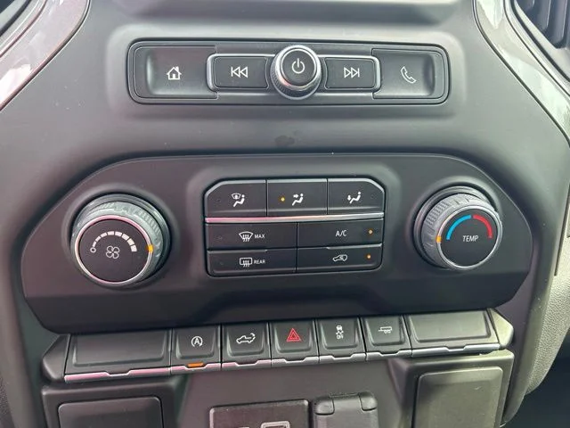 Used 2022 Blue Chevrolet Custom image 11