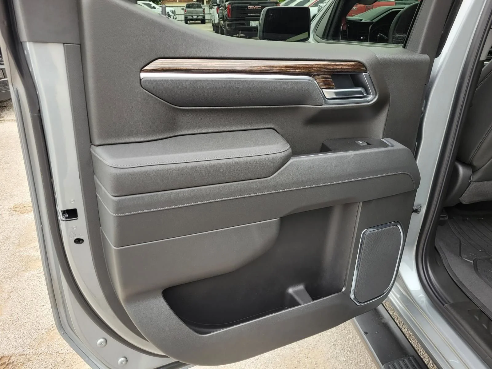 2026 GMC Sierra 1500 Elevation - Photo 6