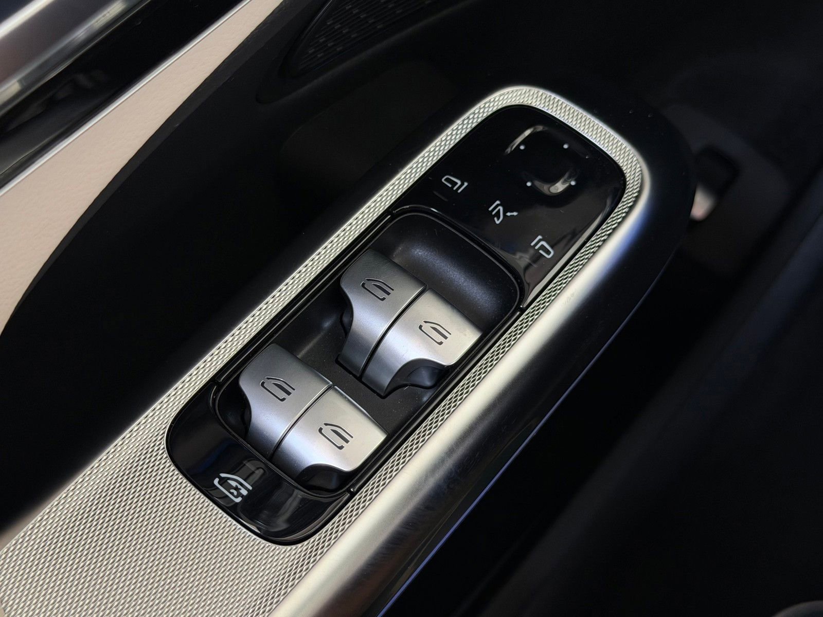 New 2026 Black Mercedes-Benz E 350 image 40