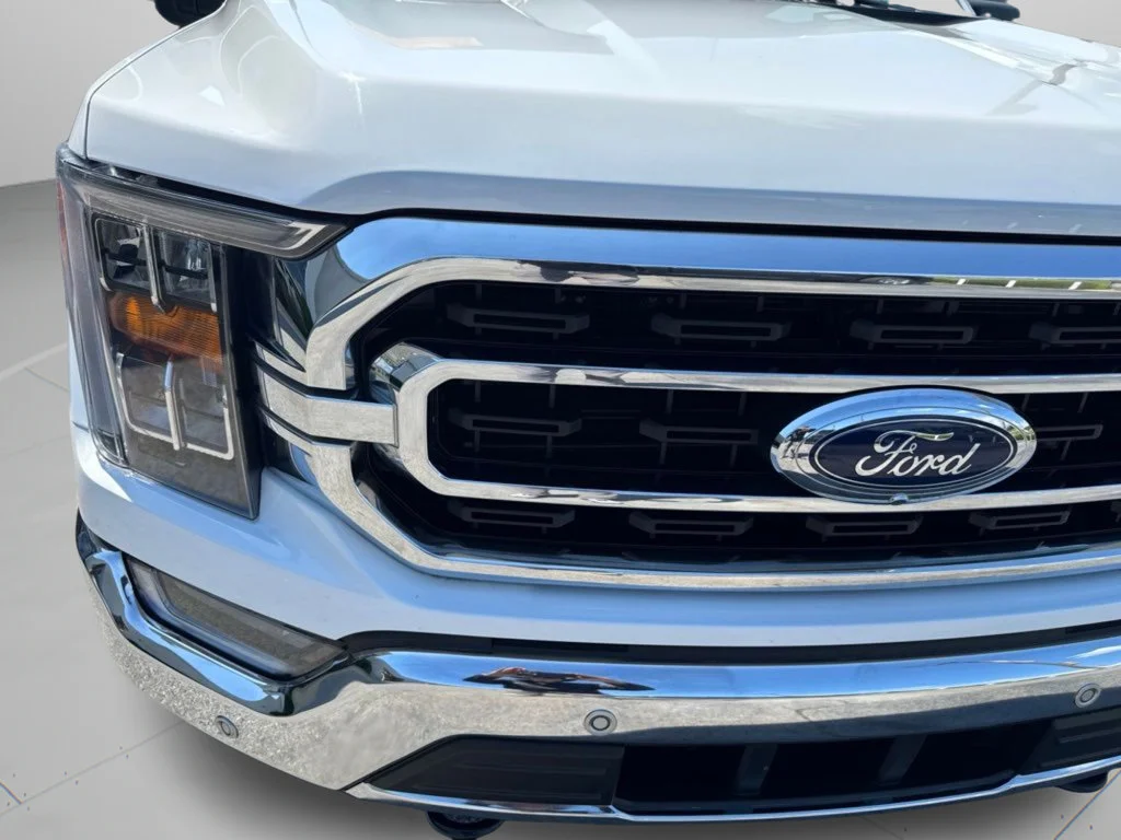 Used 2022 Oxford White Ford XLT image 13