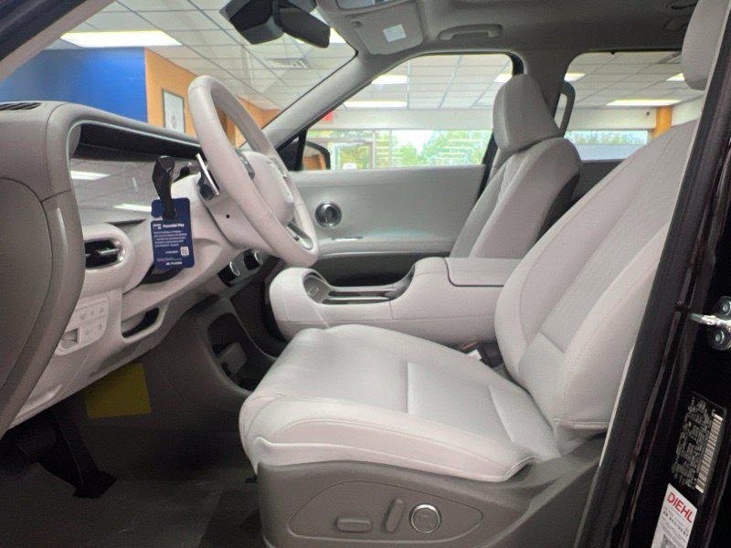 New 2027 Red Hyundai SEL Premium image 19