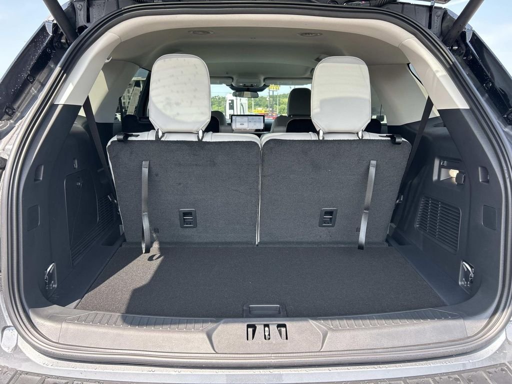 New 2026 Carbonized Gray Metallic Ford Active image 20