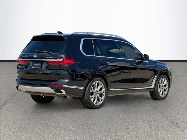 Used 2022 Black BMW xDrive40i image 6
