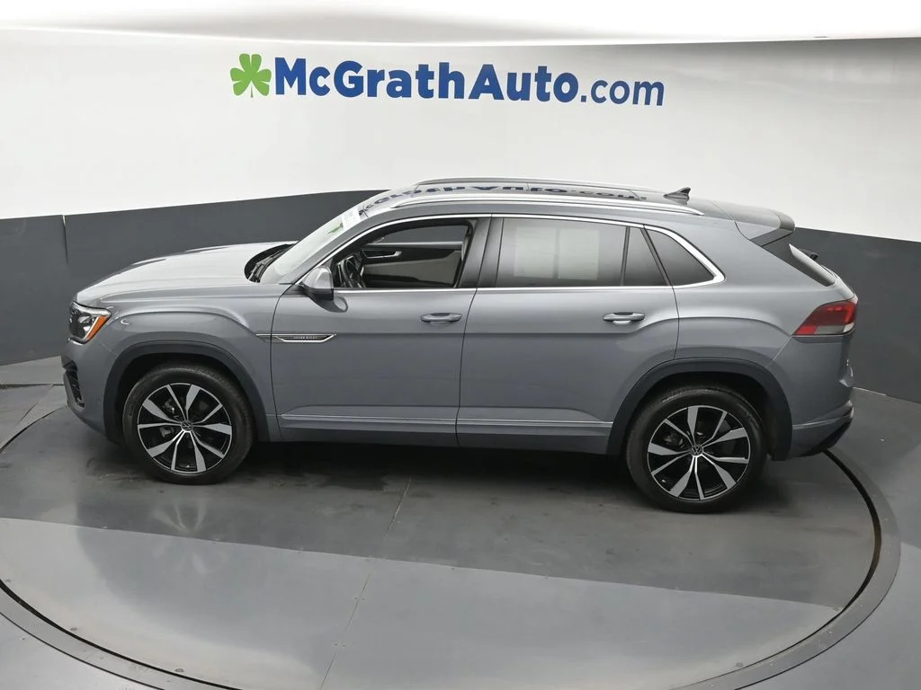 Used 2024 Silver Volkswagen 2.0T SEL Premium R-Line image 24