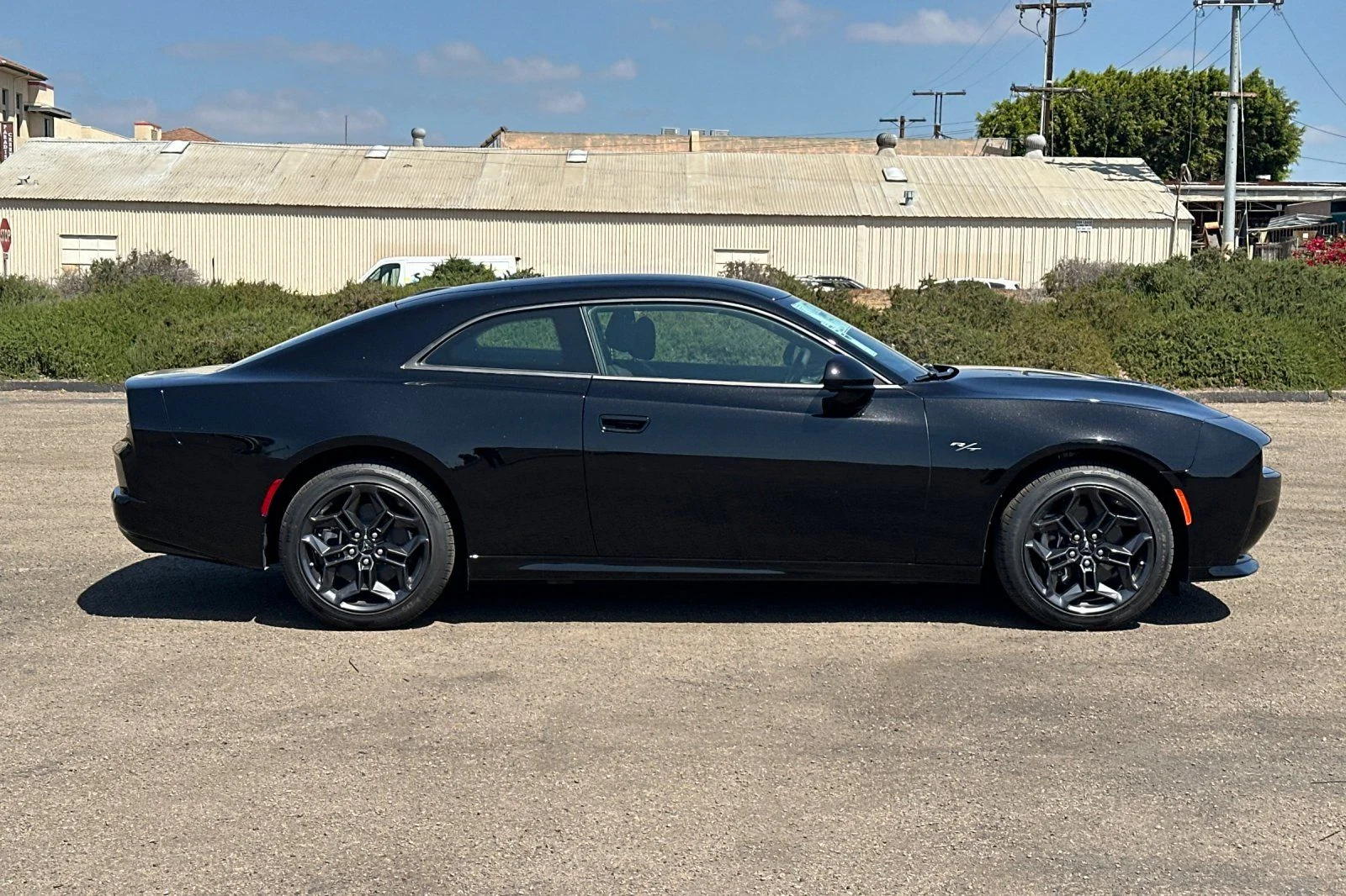 New 2026 Diamond Black Crystal Pearlcoat Dodge R/T image 2