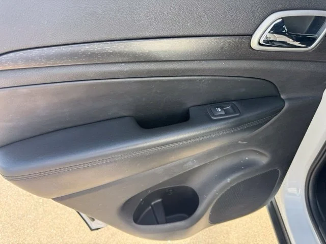 Used 2018 White Jeep Laredo E image 20
