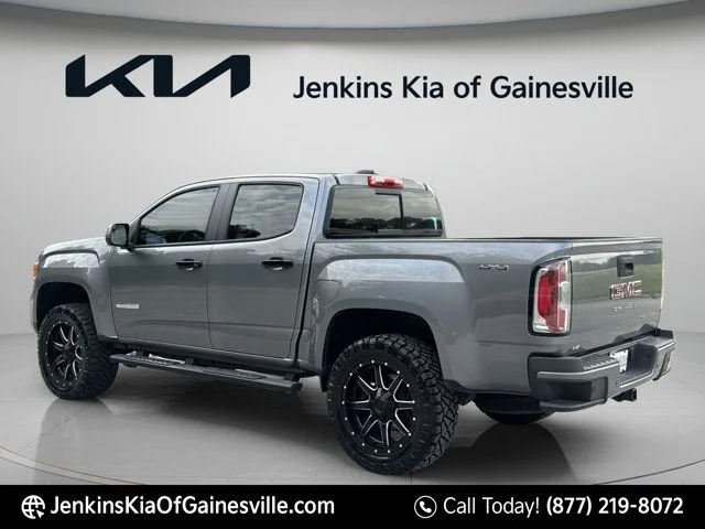 Used 2022 Gray GMC Elevation image 4