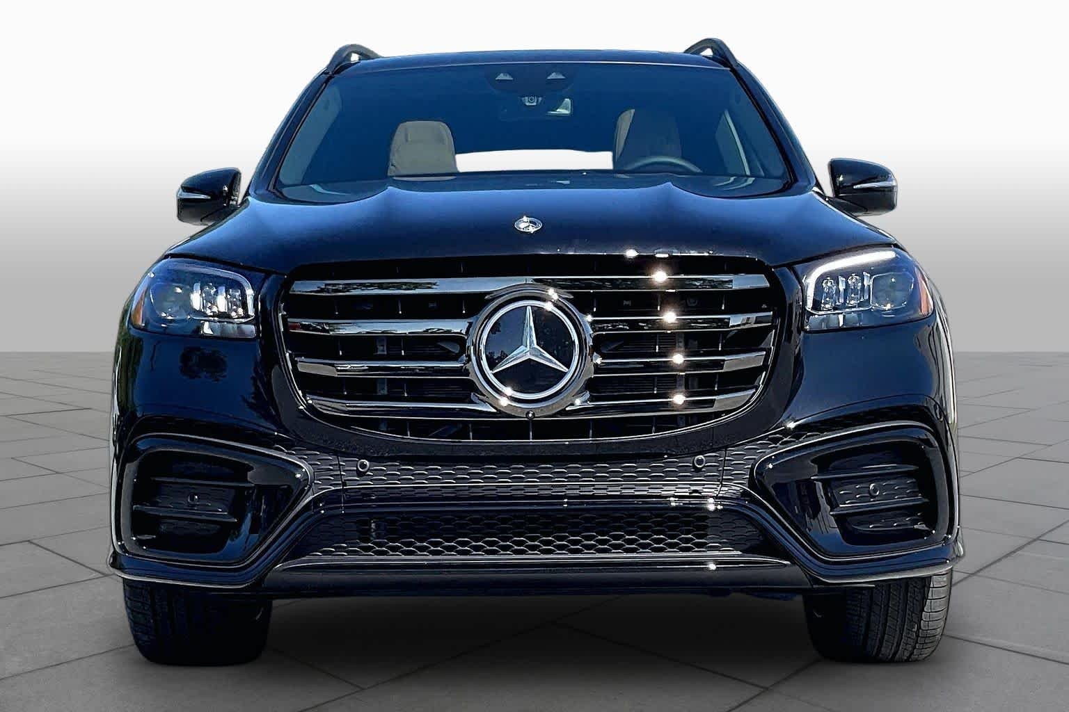Used 2026 Obsidian Black Metallic Mercedes-Benz GLS 450 image 3