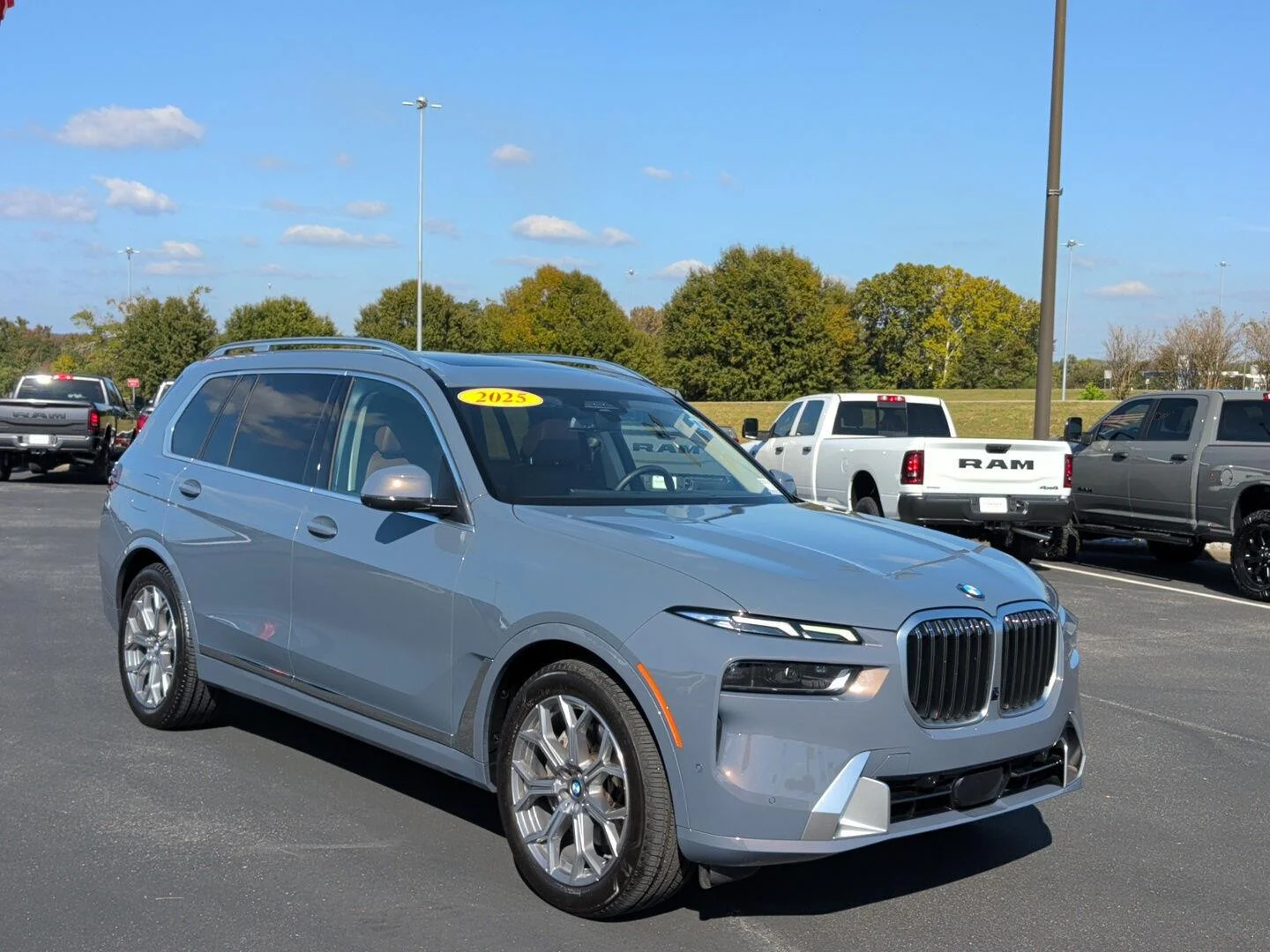 Used 2025 Sparkling Copper Metallic BMW xDrive40i image 7