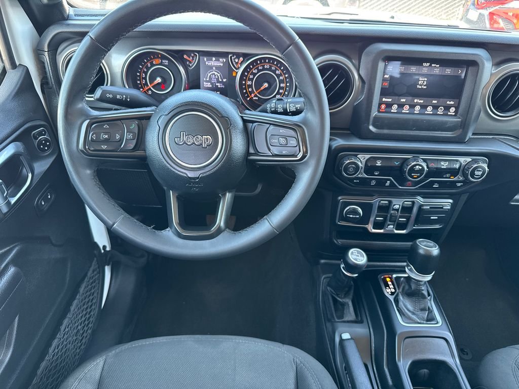 Used 2023 White Jeep Sport S image 22