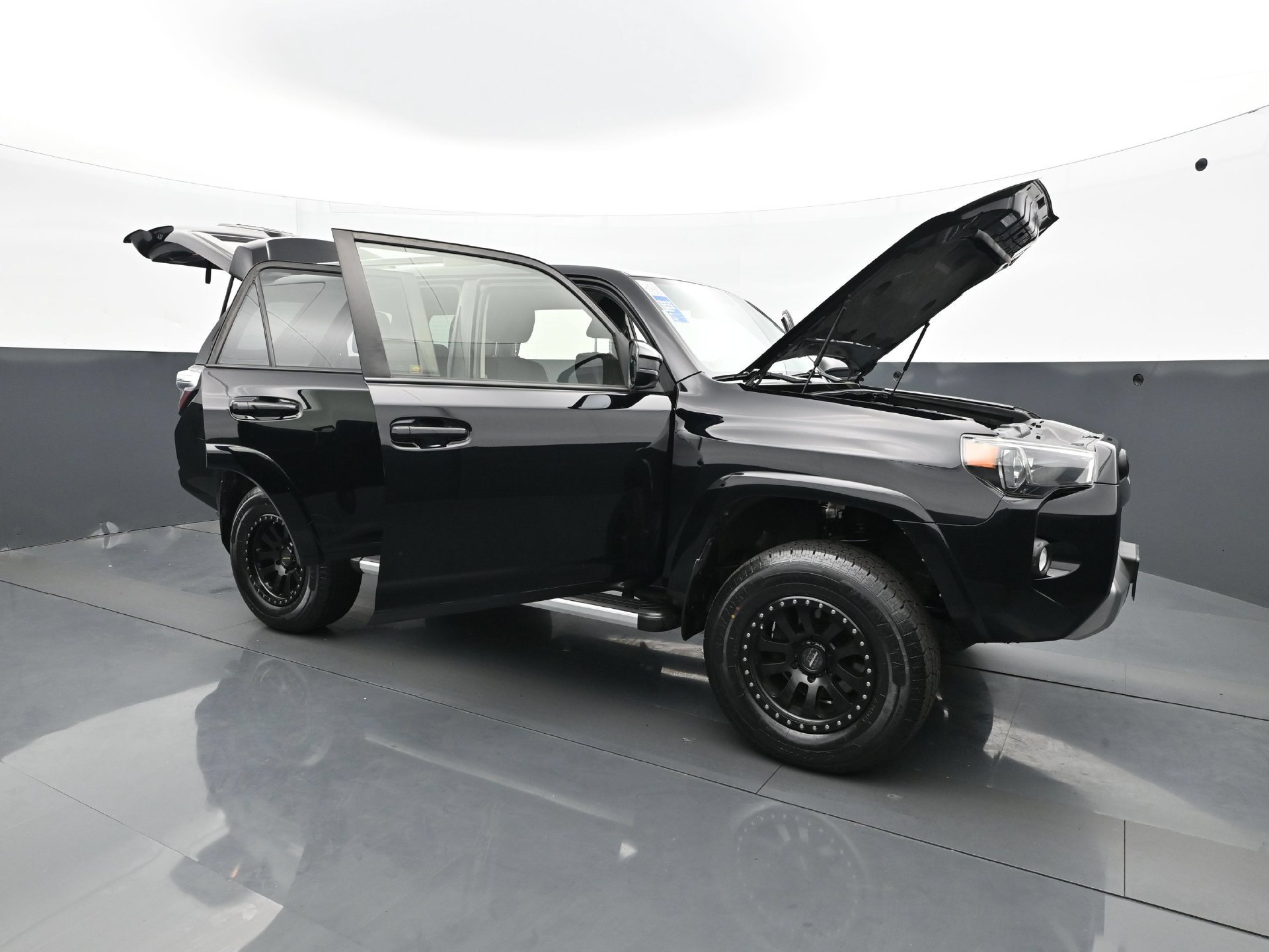 Used 2019 Midnight Black Metallic Toyota TRD Off-Road image 40