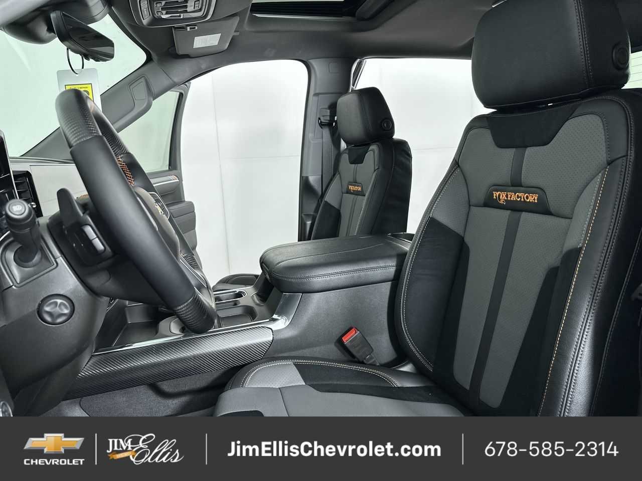 2025 Chevrolet Silverado 1500 LTZ - Photo 40