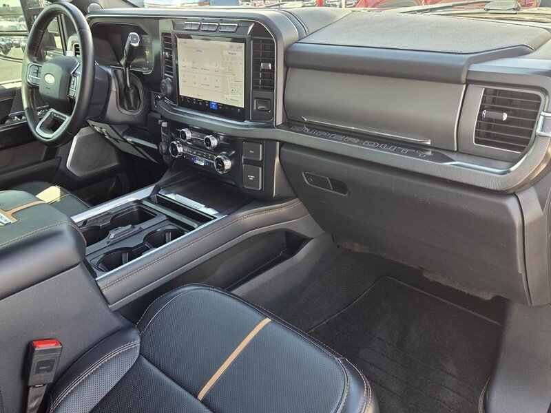Used 2024 Black Metallic FORD PLATINUM 4WD CREW CAB 6.75