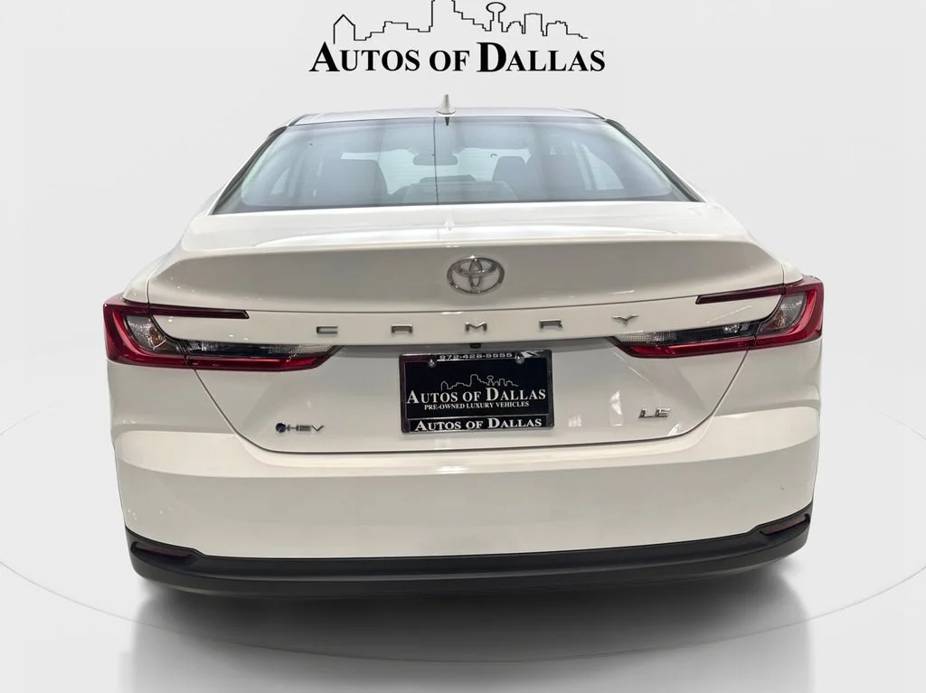 Used 2025 White Toyota LE image 7