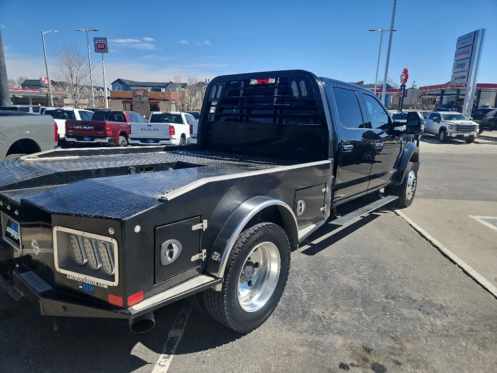 Used 2017 Shadow Black Ford Platinum image 5
