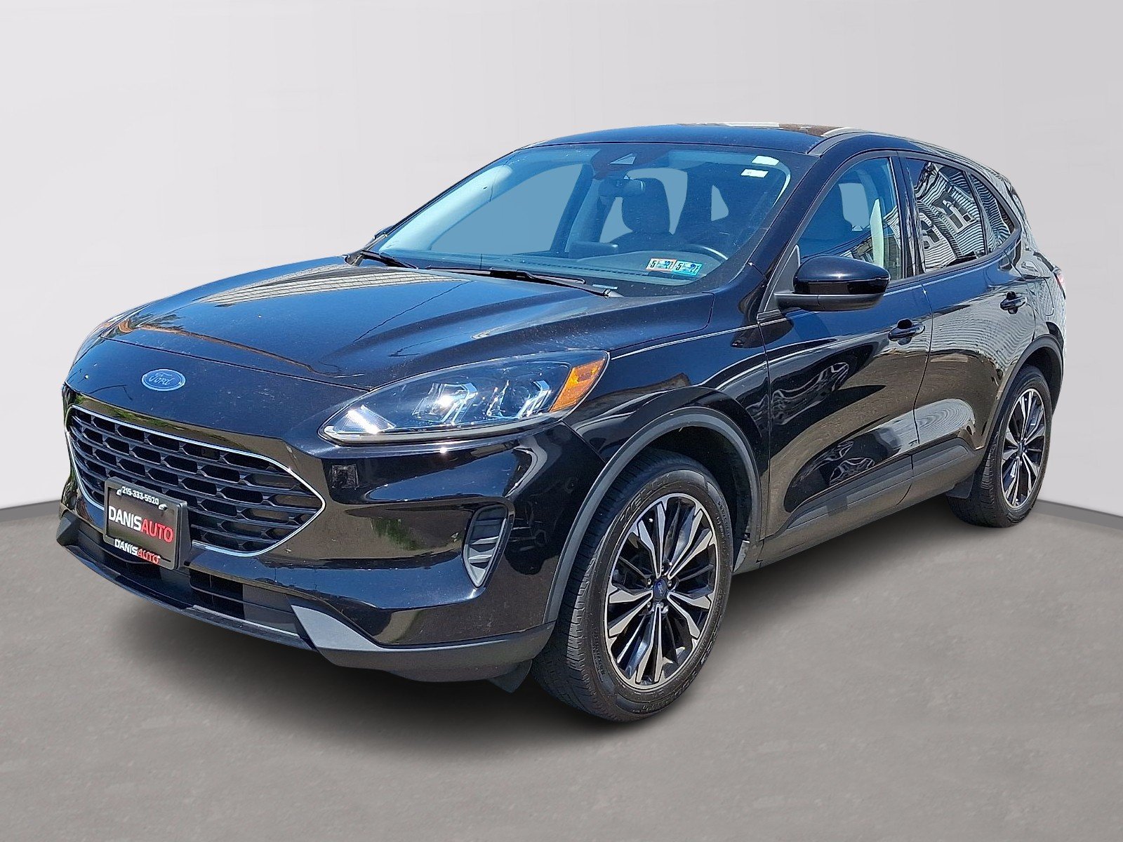 Used 2022 Agate Black Metallic - UM Ford SE image 4