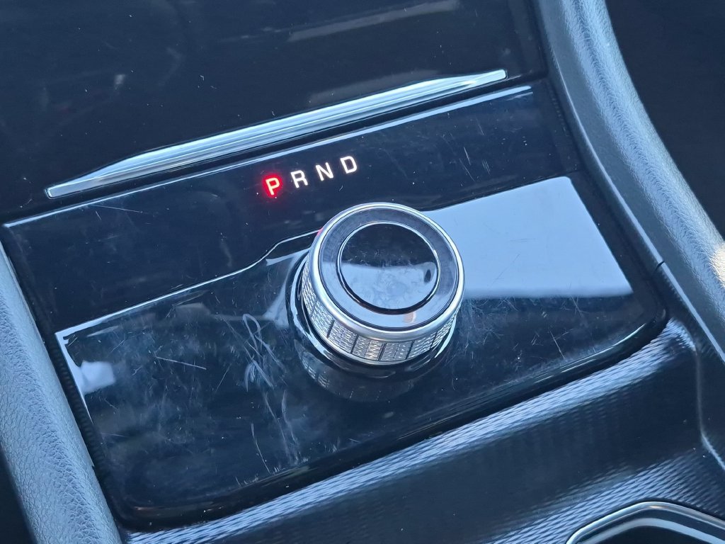 Used 2025 Red Jeep Altitude image 20
