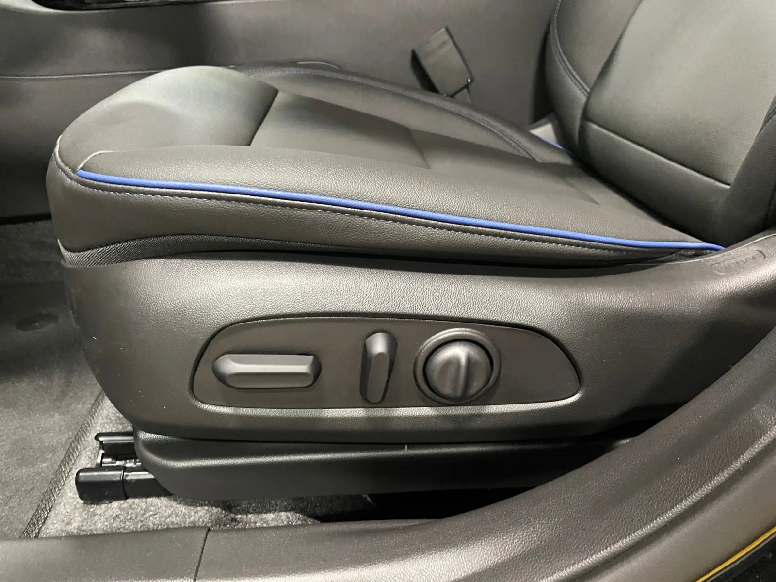 New 2026 Ebony Twilight Metallic Buick Sport Touring image 15