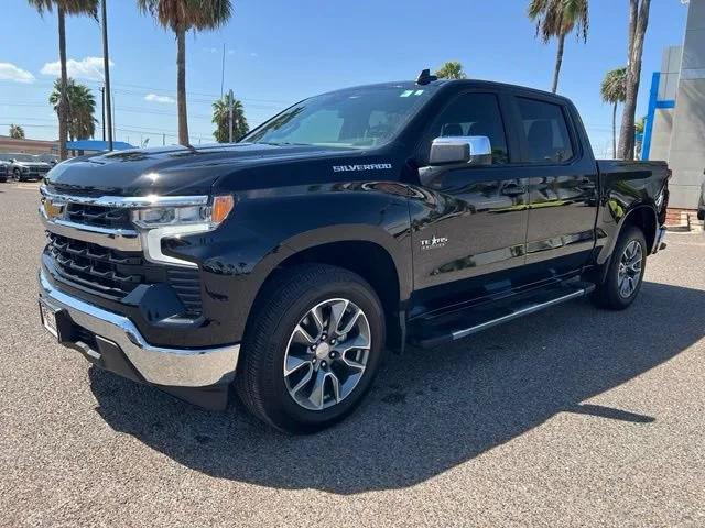 Used 2026 Black Chevrolet LT image 3
