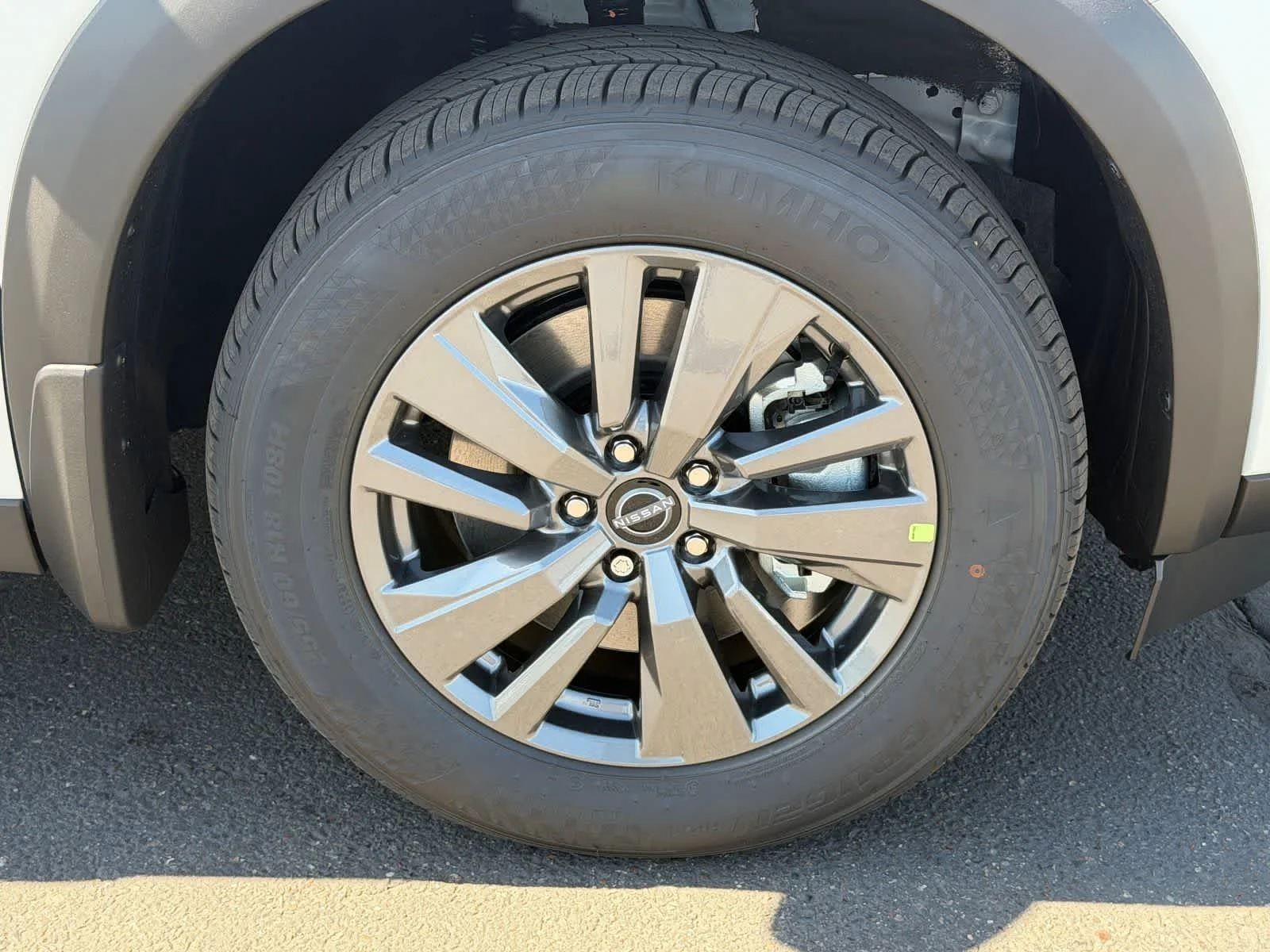 New 2026 Everest White Pearl TriCoat Nissan SV image 11