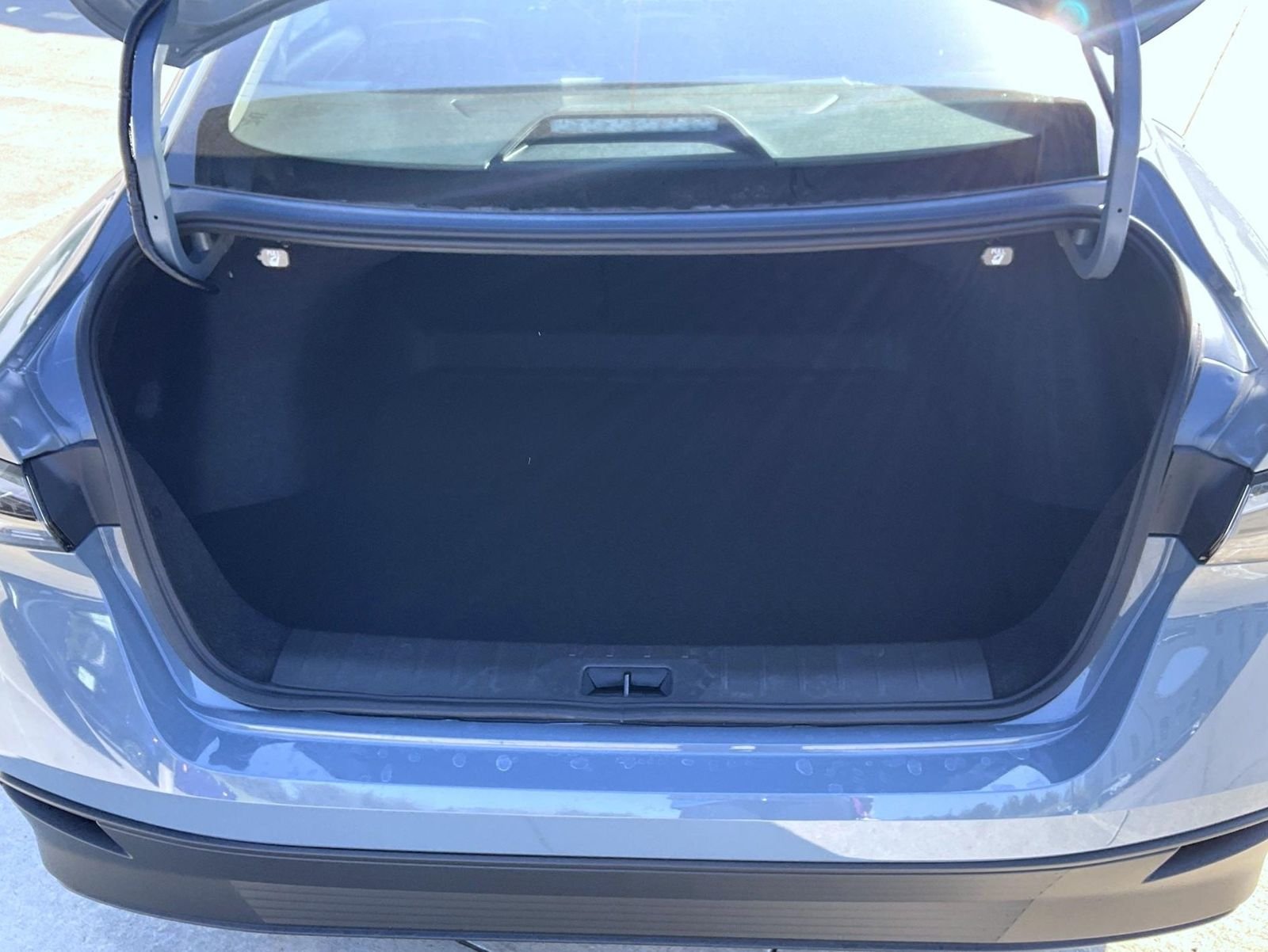 New 2026 Atlantic Gray Metallic Nissan SV image 9