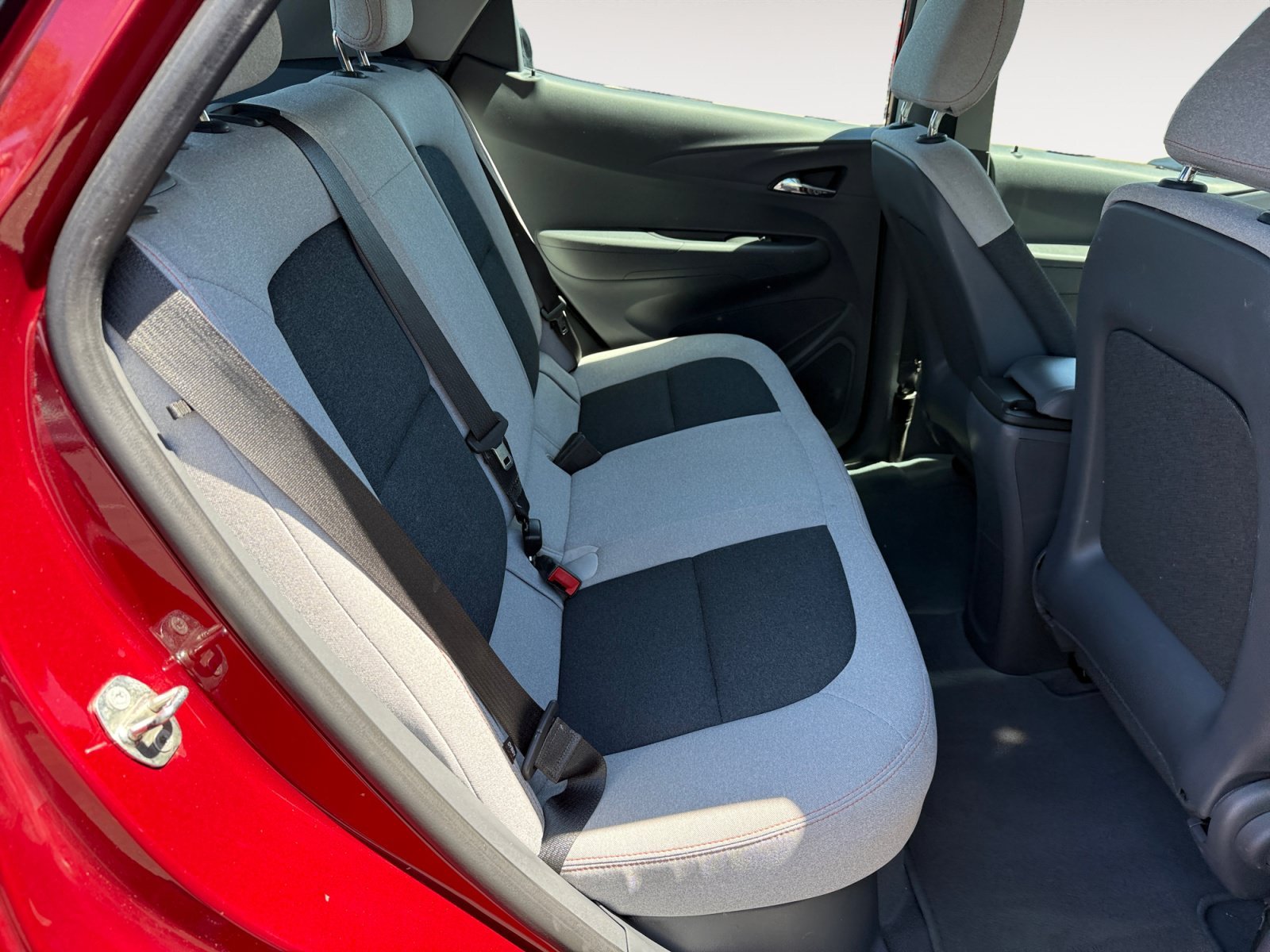 Used 2018 Red Tintcoat Chevrolet LT image 18