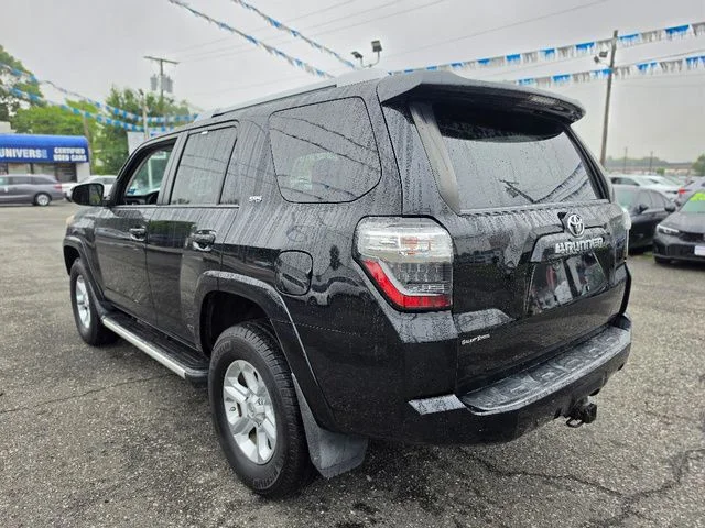 Used 2018 Midnight Black Metallic Toyota SR5 image 3