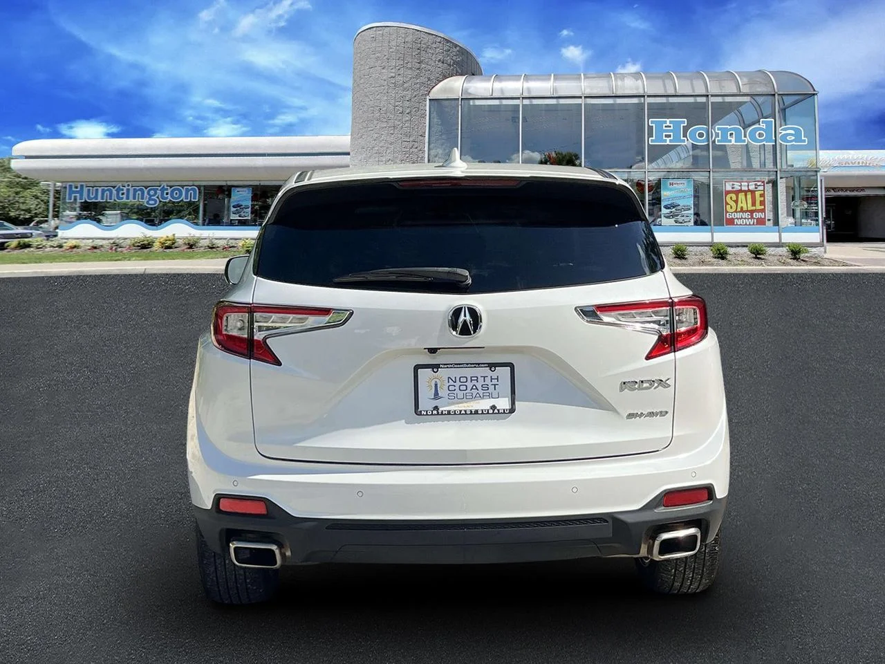 Used 2023 Platinum White Pearl Acura Technology Package image 6