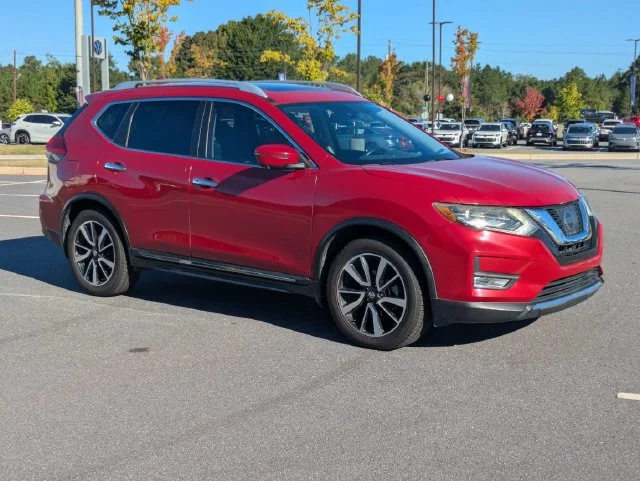 Used 2017 Nissan Rogue SL with VIN JN8AT2MT0HW395578 for sale in Bogart, GA