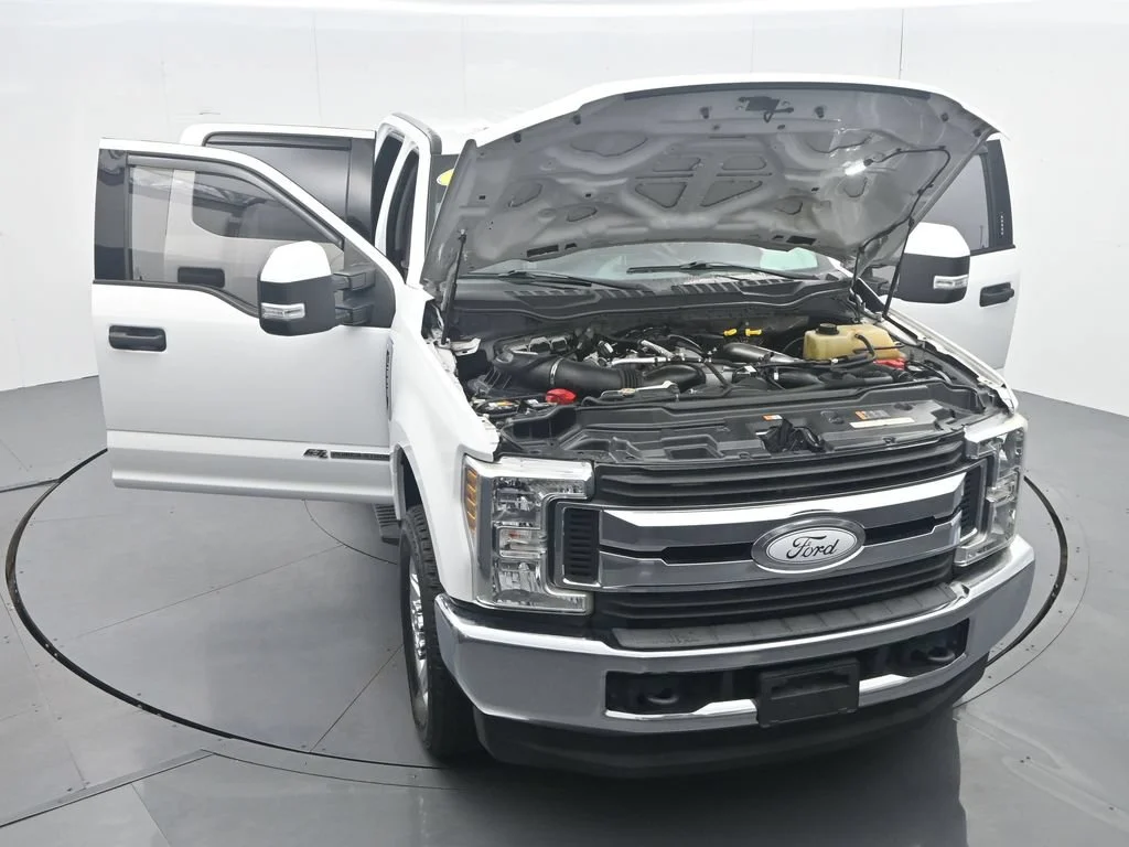 Used 2019 Oxford White Ford XLT image 45