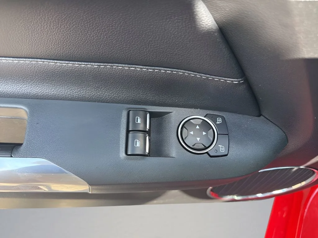 Used 2022  Ford GT image 24