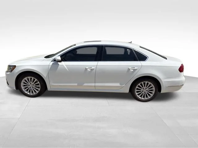 Used 2016 White Volkswagen 1.8T SE image 7